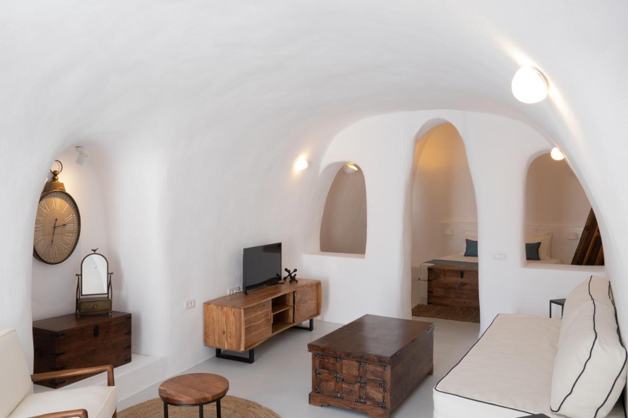 Suite avec Petite Piscine Extérieure et Terrasse - Vue sur Caldeira
