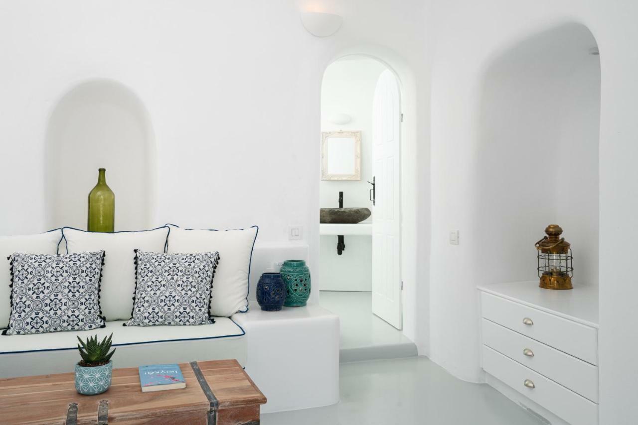 Suite avec Petite Piscine Extérieure et Terrasse - Vue sur Dômes Bleus
