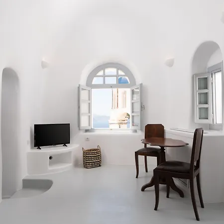 Oia Spirit Studios By Mary D Nomikou-2